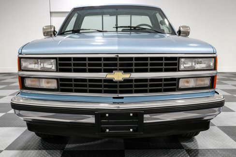 Used 1989 Chevrolet Silverado 1500 2WD Regular Cab image 2