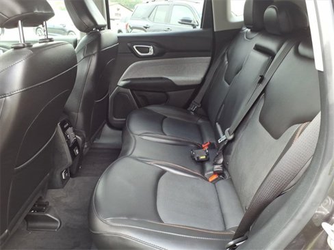 Used 2022 Jeep Compass Latitude image 5