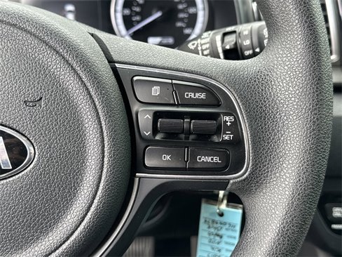 Used 2017 Kia Niro FE image 25