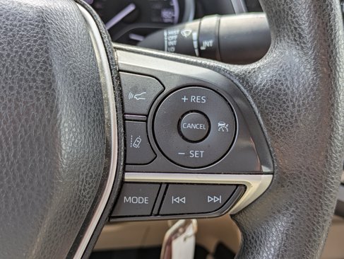 Used 2023 Toyota Camry LE image 20