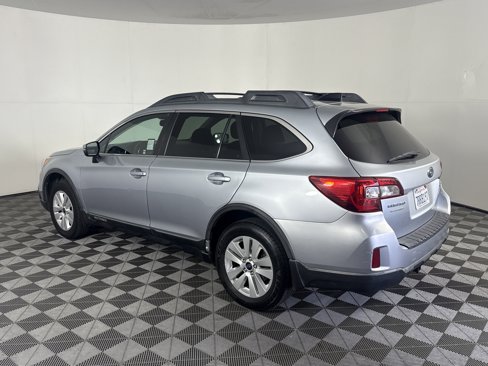 Used 2016 Subaru Outback 2.5i Premium image 7