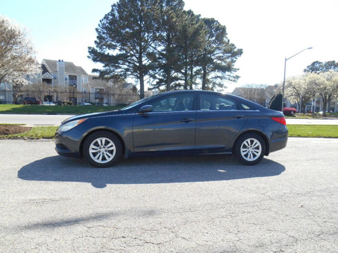 Used 2011 Hyundai Sonata GLS image 1