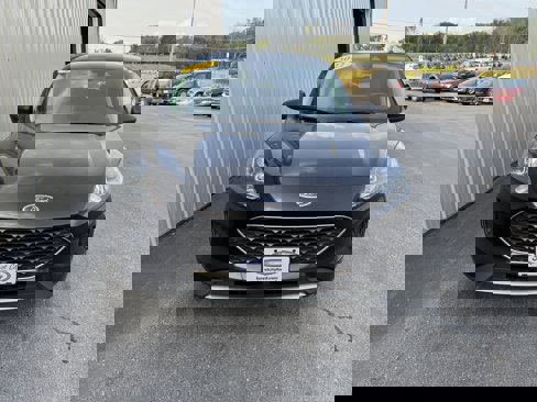 Used 2022 Ford Escape SE w/ Cold Weather Package image 3