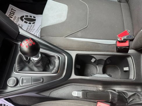 Used 2017 Ford Focus ST image 21