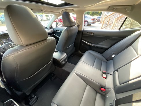 Used 2017 Lexus IS 200t image 27