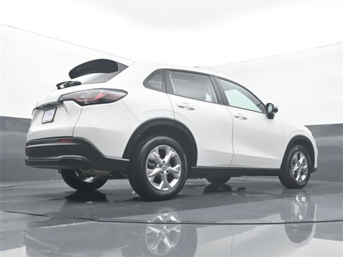 Used 2025 Honda HR-V LX image 11