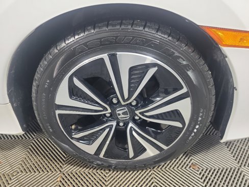 Used 2018 Honda Civic EX-L image 3