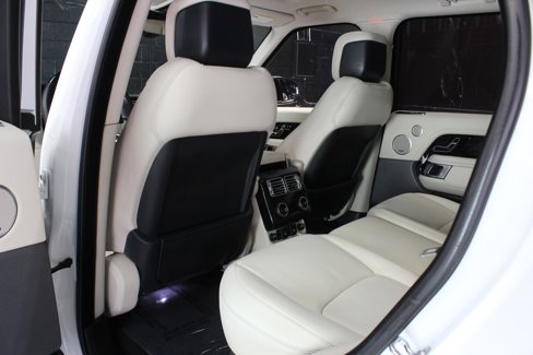 Used 2019 Land Rover Range Rover Supercharged image 34