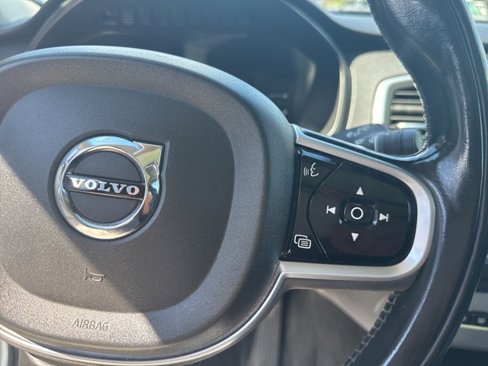 Used 2018 Volvo XC90 T5 Momentum w/ Convenience Package image 14