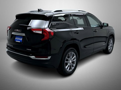 Used 2024 GMC Terrain SLT image 5