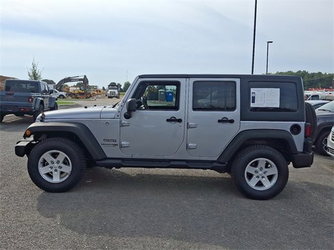 Used 2018 Jeep Wrangler Unlimited Sport S image 6