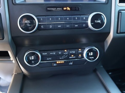 Used 2021 Ford Expedition XLT image 26