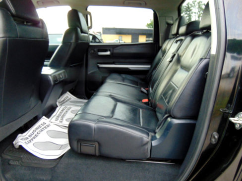 Used 2017 Toyota Tundra Limited w/ Limited Premium Package image 35