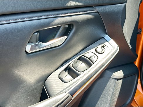 Certified 2020 Nissan Sentra SR w/ Electronics Package image 17