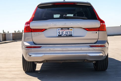 Used 2023 Volvo XC60 B5 Ultimate w/ Climate Package image 5