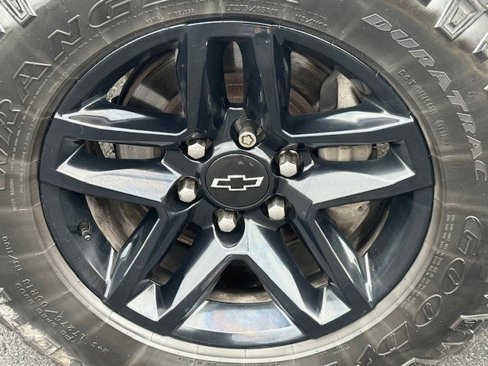 Used 2019 Chevrolet Silverado 1500 Custom Trail Boss w/ Custom Convenience Package image 12