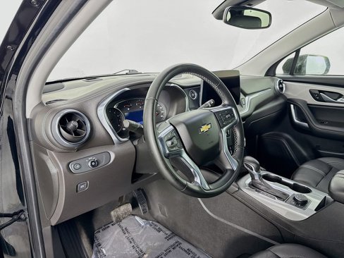 Used 2023 Chevrolet Blazer LT image 9