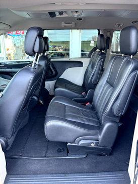 Used 2012 Chrysler Town & Country Touring-L w/ Entertainment Group #2 image 13