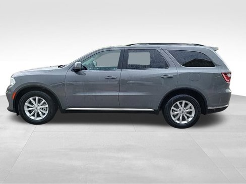 Used 2022 Dodge Durango SXT image 3