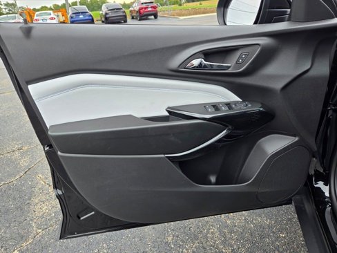 New 2025 Chevrolet Trax LT w/ Driver Confidence Package image 17