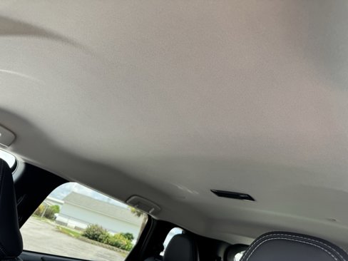 New 2025 Mitsubishi Outlander SE image 14