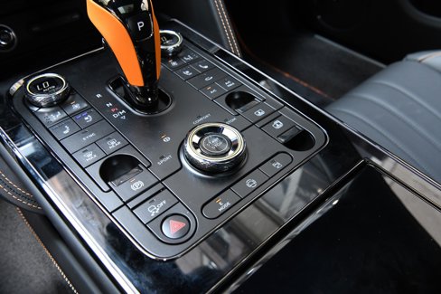 New 2025 Bentley Flying Spur Plug-In Hybrid image 19