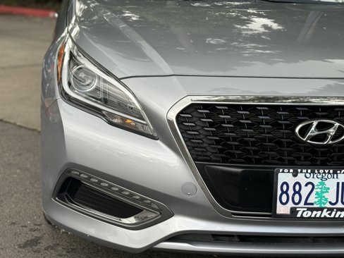 Used 2017 Hyundai Sonata Limited image 2
