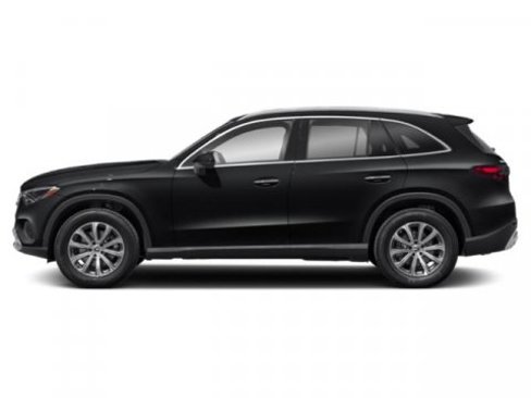 Used 2023 Mercedes-Benz GLC 300 4MATIC image 3