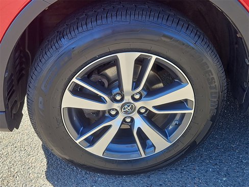 Used 2017 Toyota RAV4 XLE image 7