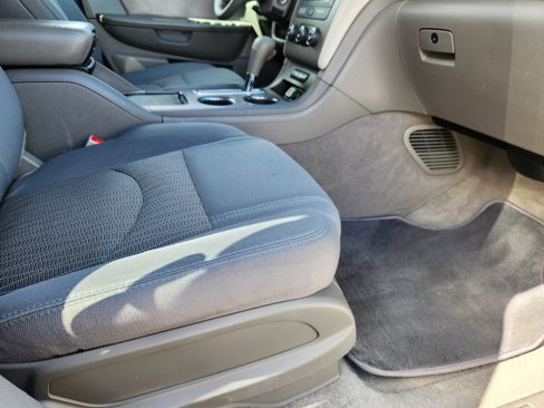 Used 2015 Chevrolet Traverse LS w/ LPO, 'HIT The Road' Package image 21