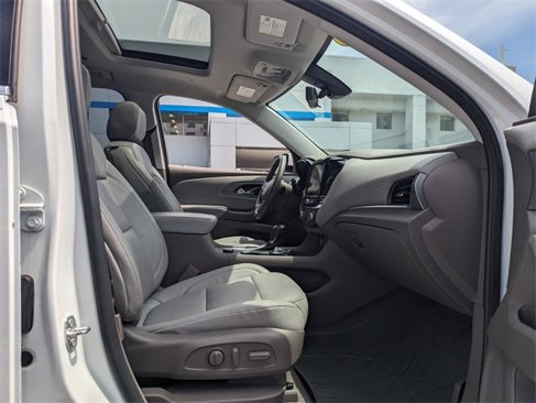 Used 2018 Chevrolet Traverse Premier w/ LPO, 'HIT The Road' Package image 16