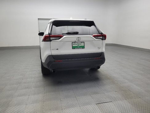 Used 2019 Toyota RAV4 XLE image 6