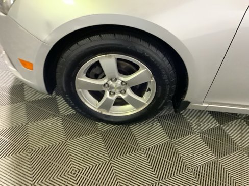 Used 2014 Chevrolet Cruze LT image 41
