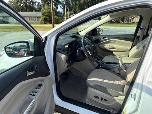 Used 2014 Ford Escape SE image 9
