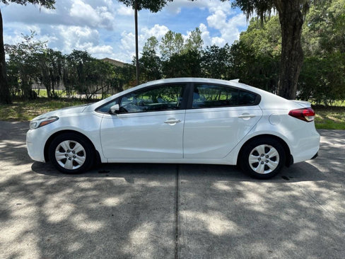 Used 2018 Kia Forte LX w/ LX Popular Package image 2