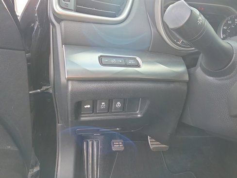 Used 2018 Nissan Maxima SR image 24
