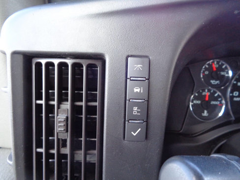 Used 2018 Chevrolet Express 3500 LS image 50