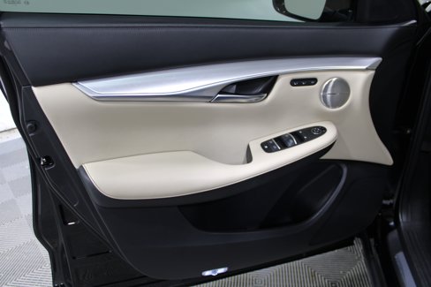 Used 2019 INFINITI QX50 Essential w/ Premium Heat Package image 6