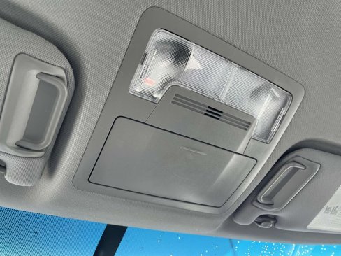 Used 2014 Toyota Camry image 21