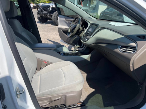 Used 2017 Chevrolet Malibu LS image 8