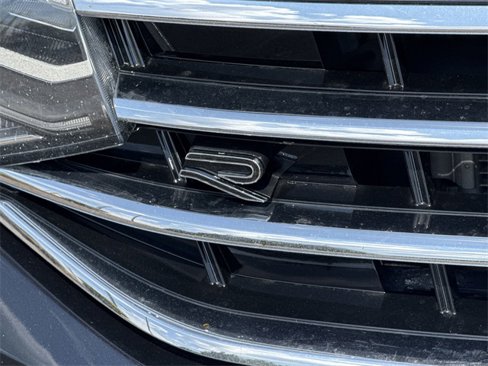 Used 2022 Volkswagen Tiguan SE image 27