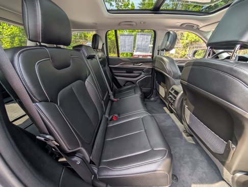 Used 2022 Jeep Grand Cherokee Limited 4xe image 6