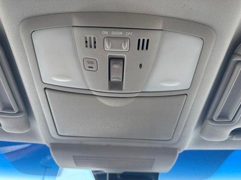 Used 2015 INFINITI QX80 4WD w/ Deluxe Technology Package image 30
