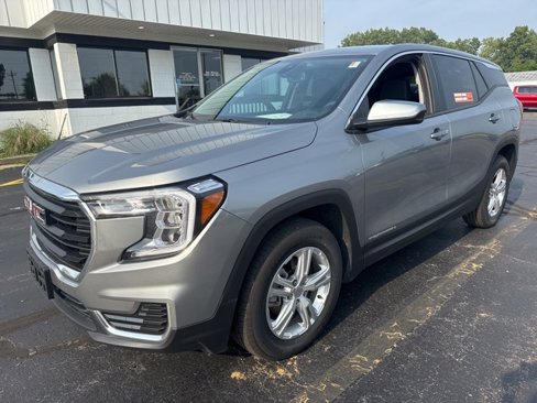 Certified 2024 GMC Terrain SLE image 3