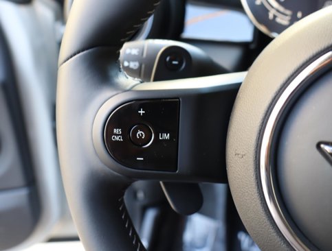 Used 2023 MINI Cooper S w/ Premium Package image 15