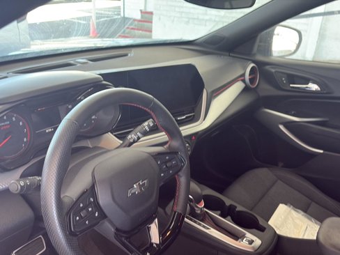 Used 2024 Chevrolet Trax RS w/ Driver Confidence Package image 10