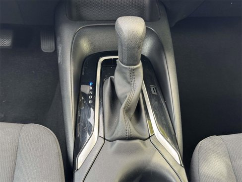 Used 2024 Toyota Corolla LE image 6