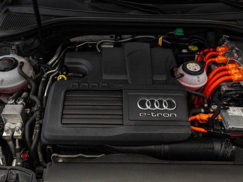 Used 2018 Audi A3 e-tron Premium Plus w/ Technology Package image 6
