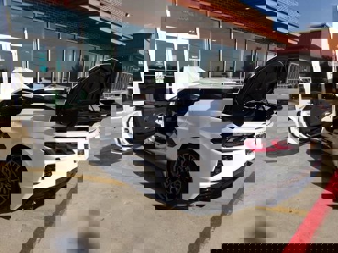 Used 2023 Chevrolet Corvette Stingray Premium Conv w/ Z51 Performance Package image 14