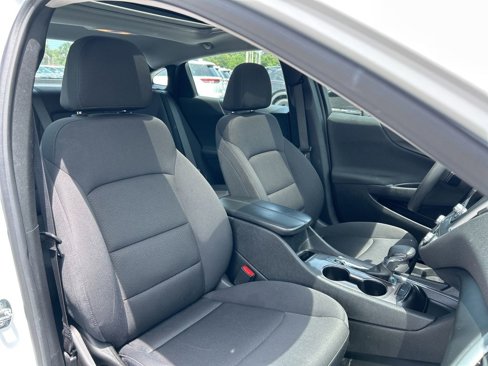 Used 2023 Chevrolet Malibu LT image 36